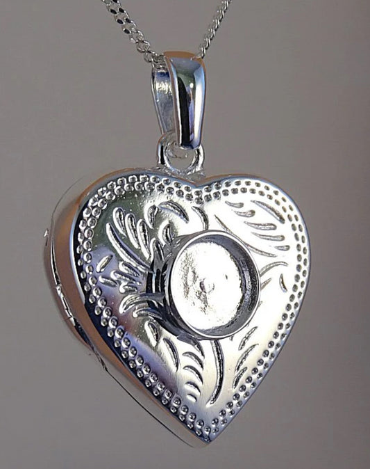 Detailed Heart Locket