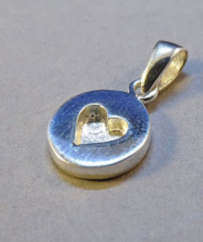 Dainty Round Heart Pendant