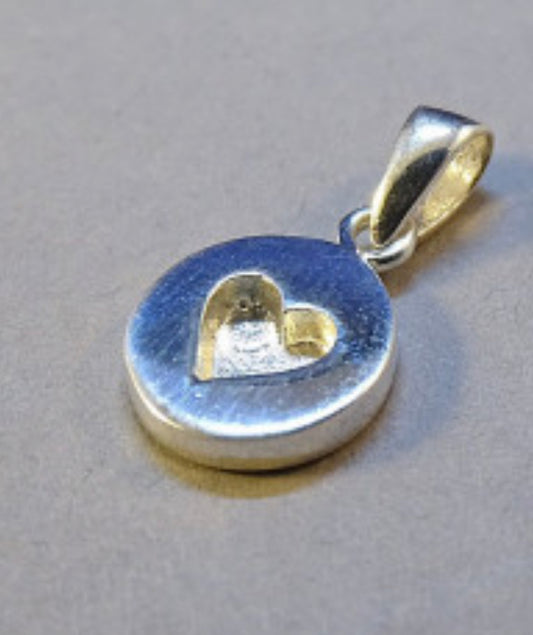 Dainty Round Heart Pendant