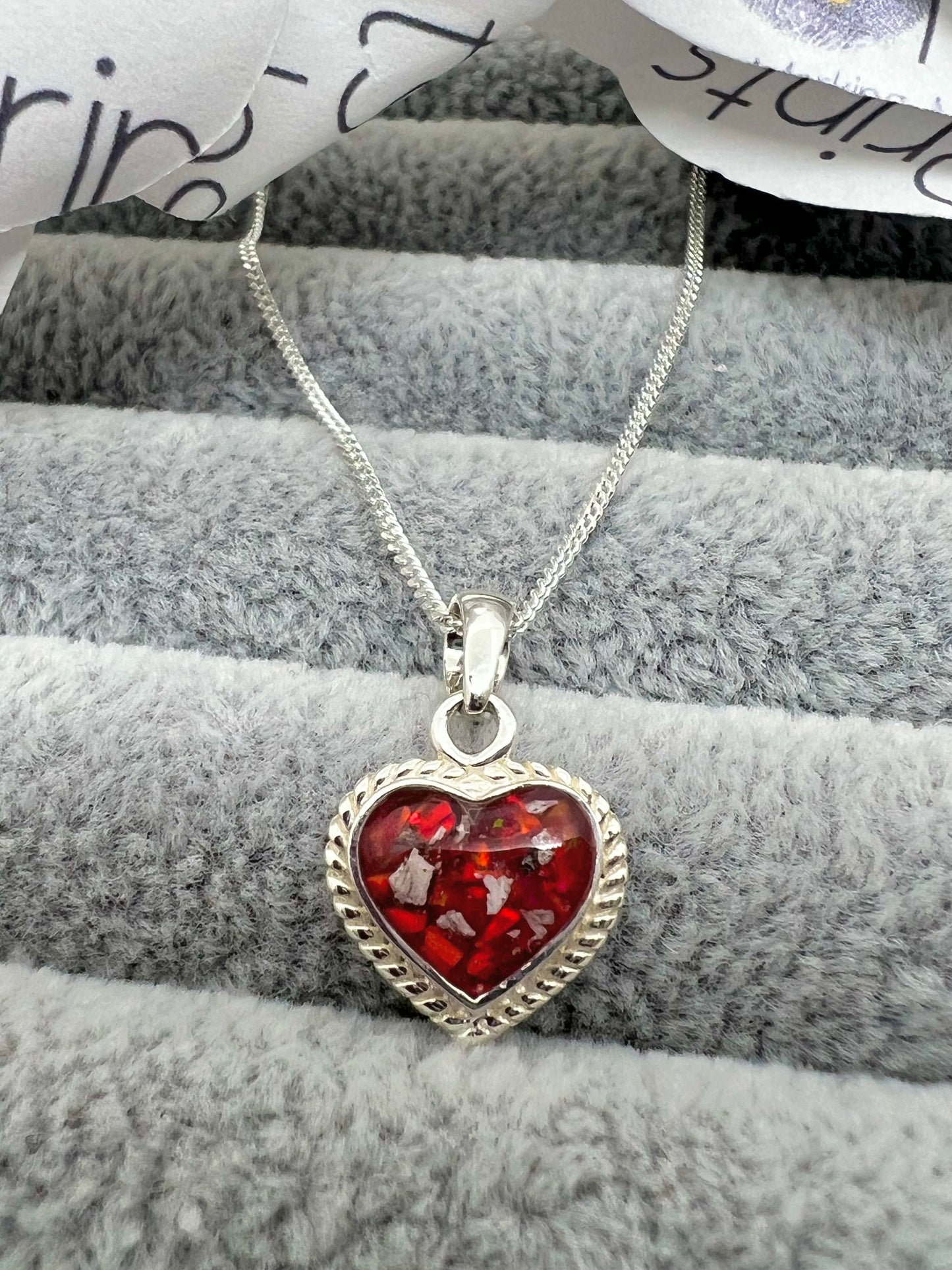 Roped Edge Heart Pendant