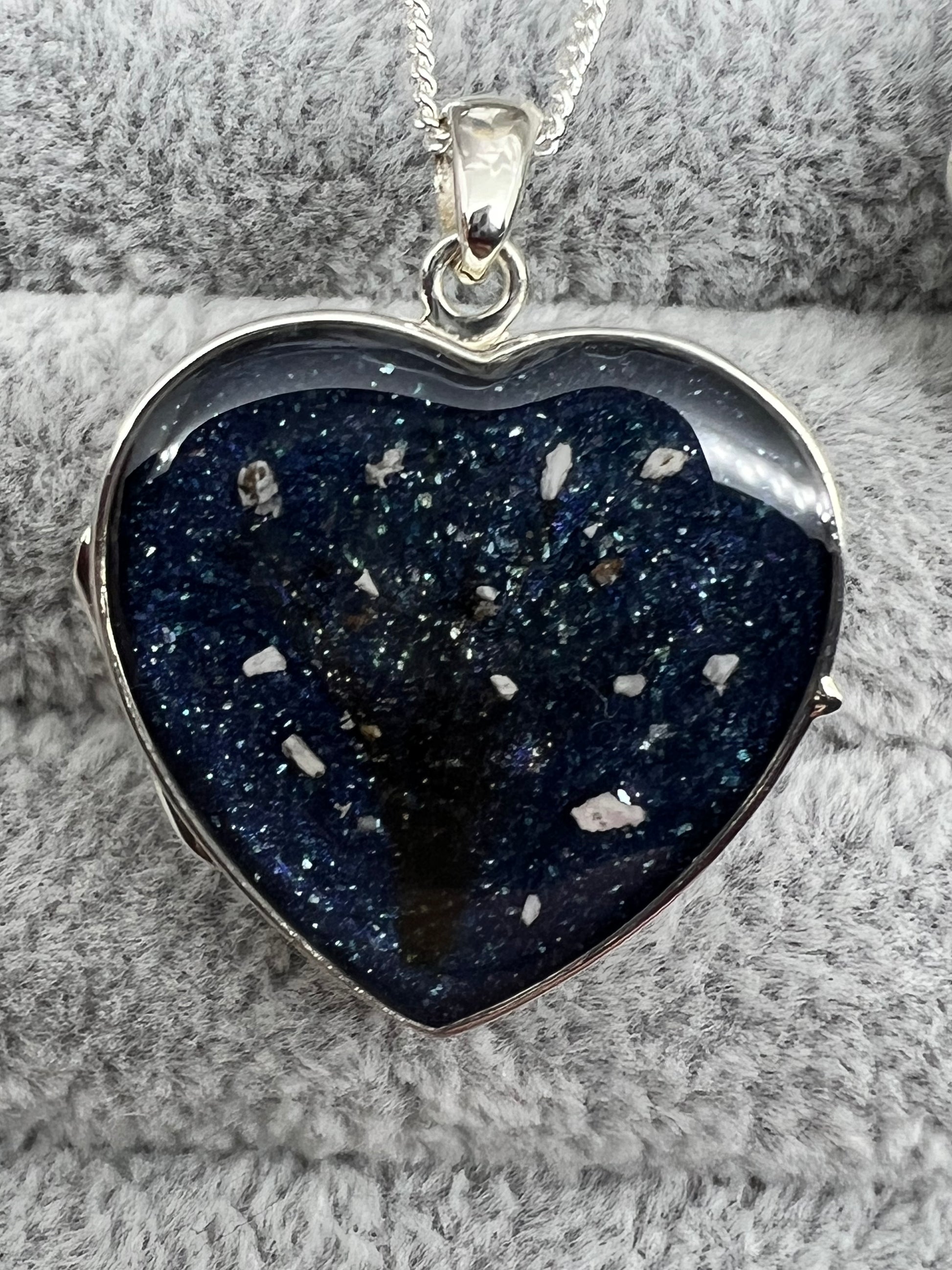 Heart shaped 2025 locket photo prints
